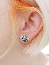 Load image into Gallery viewer, Stud Earring